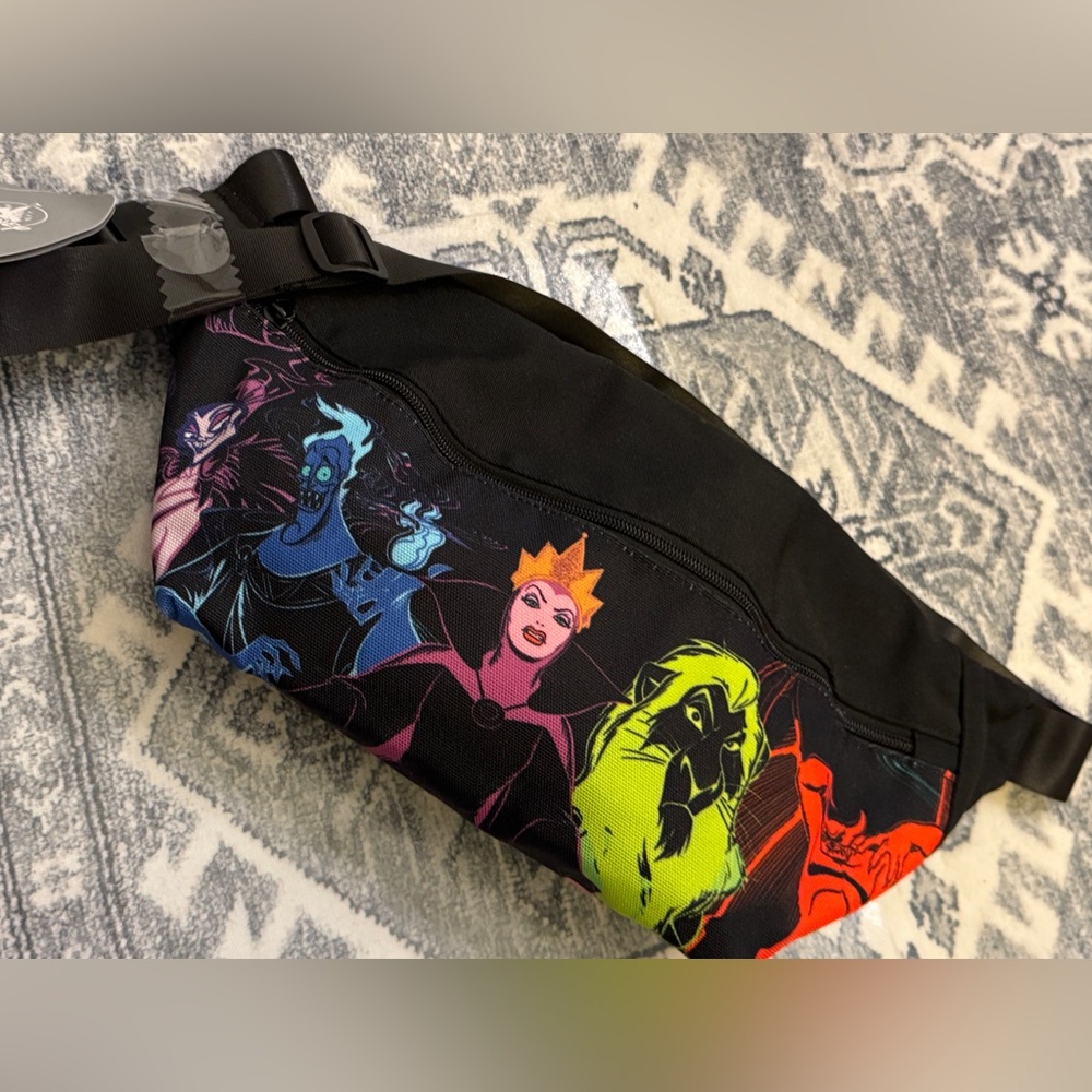 Disney Villains Belt bag / Hip pack  NWT